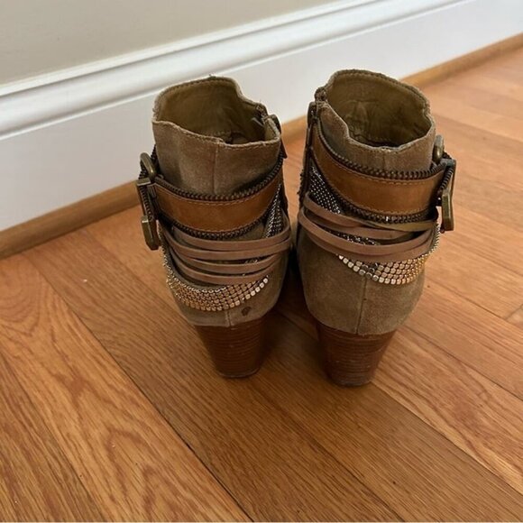 Aldo Women’s Tan Suede Brown Ankle Layered Strappy Western Heel Boots Size 7.5 - Picture 4 of 9